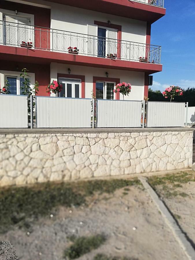 Apartmani Sladic 斯克拉丁 外观 照片